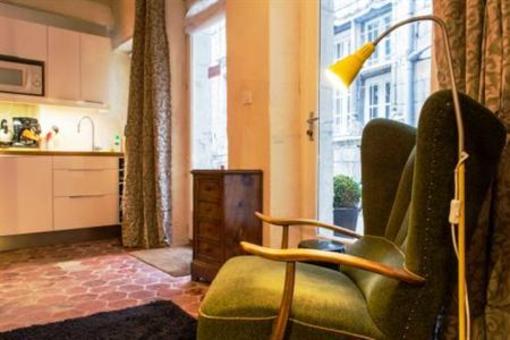 фото отеля Luxury Flat in Dijon - Studio Amiral Roussin