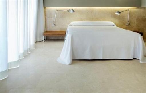 фото отеля Belroy Apartamentos