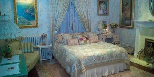 фото отеля South Broadway Manor Bed and Breakfast