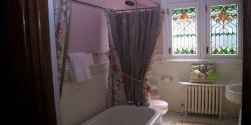 фото отеля South Broadway Manor Bed and Breakfast
