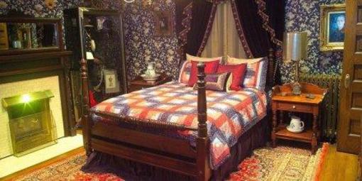 фото отеля South Broadway Manor Bed and Breakfast
