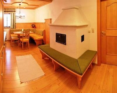 фото отеля Landhaus Lechthaler