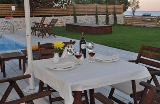 фото отеля Thirides Beach Resort