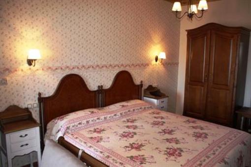 фото отеля Apartamentos El Jardin del Poeta