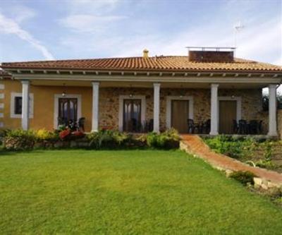 фото отеля Apartamentos El Jardin del Poeta