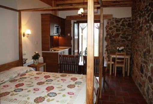 фото отеля Apartamentos El Jardin del Poeta