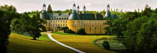 фото отеля Chateau de Saint-Fargeau
