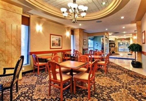 фото отеля Holiday Inn Express Calgary