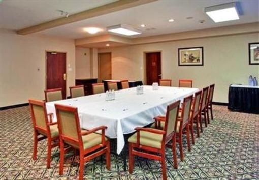 фото отеля Holiday Inn Express Calgary