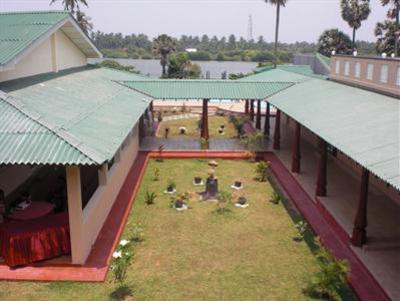 фото отеля Chilaw City Hotel