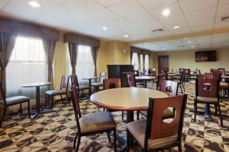 фото отеля Holiday Inn Express Providence North Attleboro