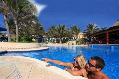 фото отеля The Reef Playacar Resort Playa del Carmen