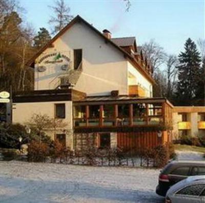 фото отеля Hunde Hotel Bergfried
