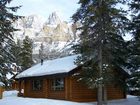 фото отеля Castle Mountain Chalets Banff