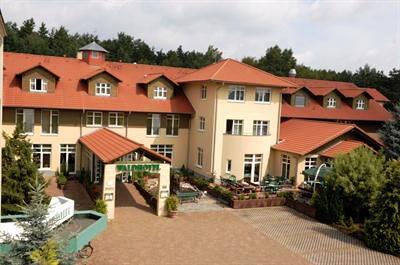 фото отеля Waldhotel Roggosen Neuhausen/Spree