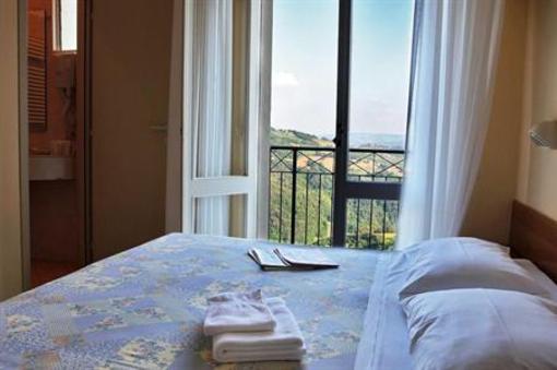 фото отеля Hotel Centopini Gemmano