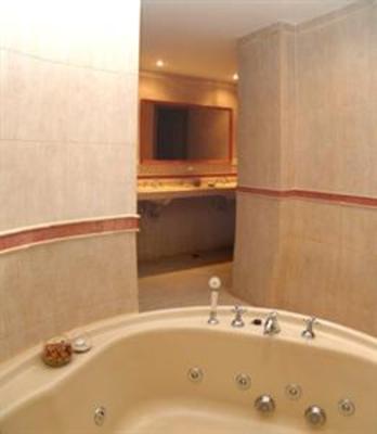 фото отеля Carlos V Hotel Santiago del Estero