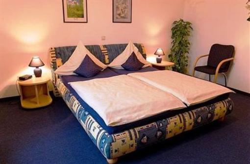 фото отеля Hotel Zur Wasserburg