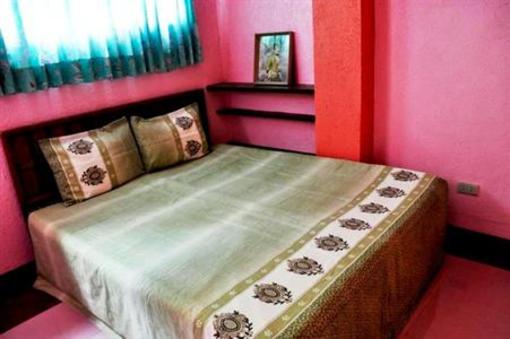 фото отеля Talisay Green Lake Resort