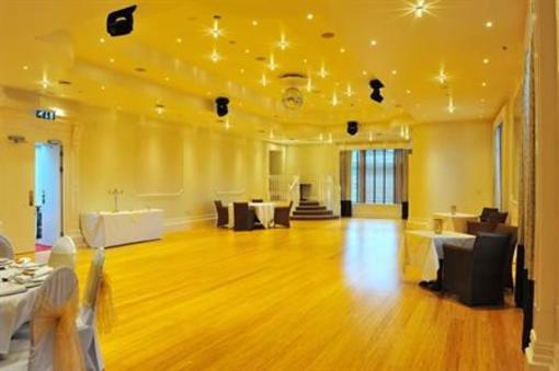 фото отеля Royal Seven Stars Hotel
