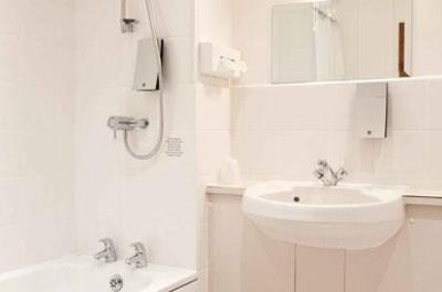 фото отеля Innkeeper's Lodge Basingstoke