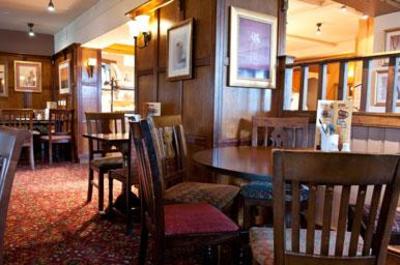 фото отеля Innkeeper's Lodge Basingstoke