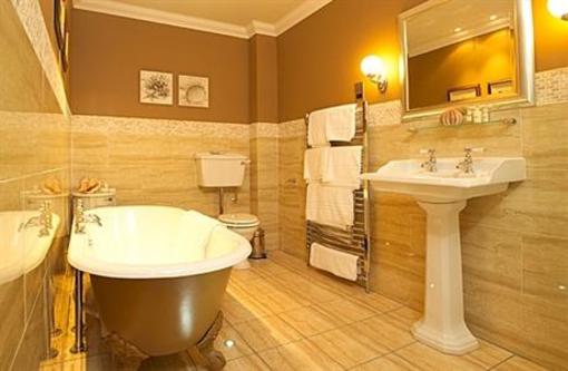 фото отеля Loch Ness Lodge