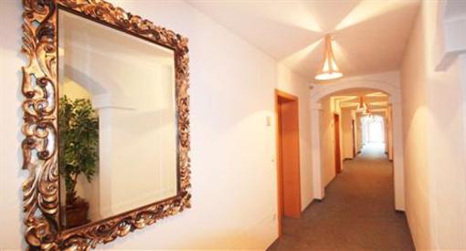фото отеля Hotel Restaurant Zum Forst