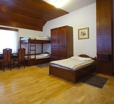 фото отеля Bledec Youth Hostel