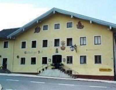 фото отеля Gasthof Zur Post Pocking