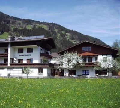 фото отеля Gastehaus Schneeberger