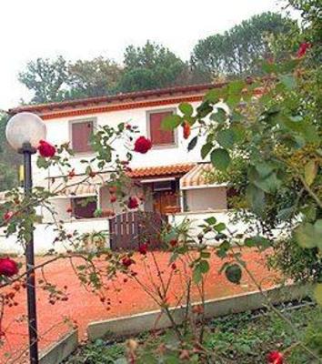 фото отеля Hotel B&B Mary and Rose e La Grande Quercia