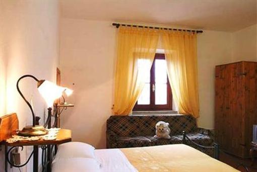 фото отеля Hotel B&B Mary and Rose e La Grande Quercia