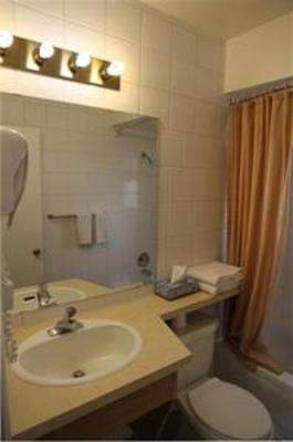 фото отеля Waterfront Inn