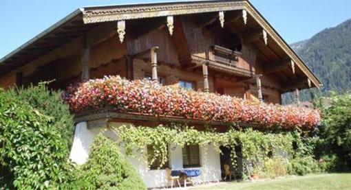 фото отеля Landhaus Mair