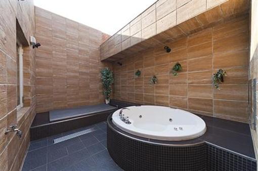 фото отеля Hotel Fine Garden Kuwana