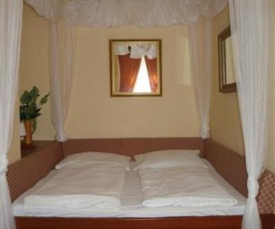 фото отеля Golf Hotel U Sv. Jana