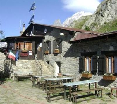 фото отеля Rifugio Bertone Courmayeur