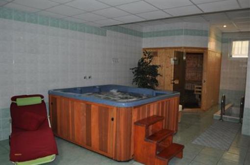 фото отеля Sport Hotel Ostrov