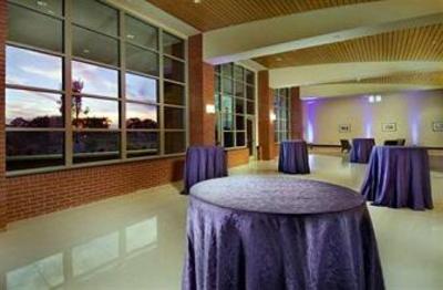 фото отеля Drury Plaza Hotel Broadview - Wichita