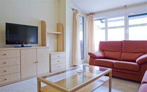 фото отеля Apartamentos Solamaza