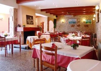 фото отеля Hostal La Gola