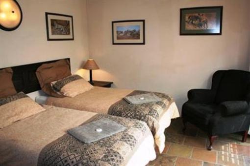 фото отеля Huppelepup Guesthouse Hartbeespoort