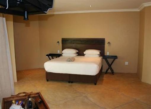 фото отеля Nomndeni Lodge Zamabhele Middelburg (South Africa)