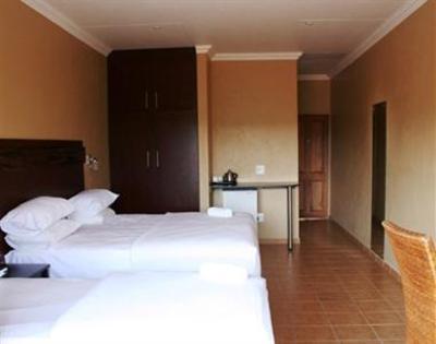 фото отеля Nomndeni Lodge Zamabhele Middelburg (South Africa)