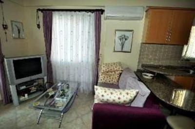 фото отеля Oasis Holiday Villas