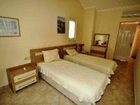 фото отеля Oasis Holiday Villas