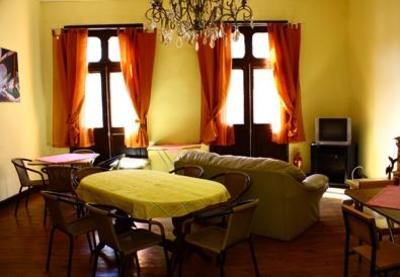 фото отеля Hostal Polanco Sucursal Cerro Alegre