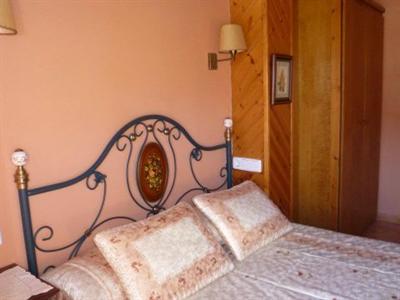 фото отеля Hostal Escuils