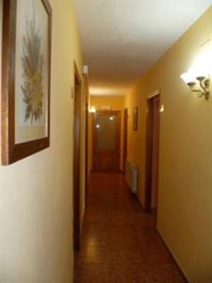 фото отеля Hostal Escuils